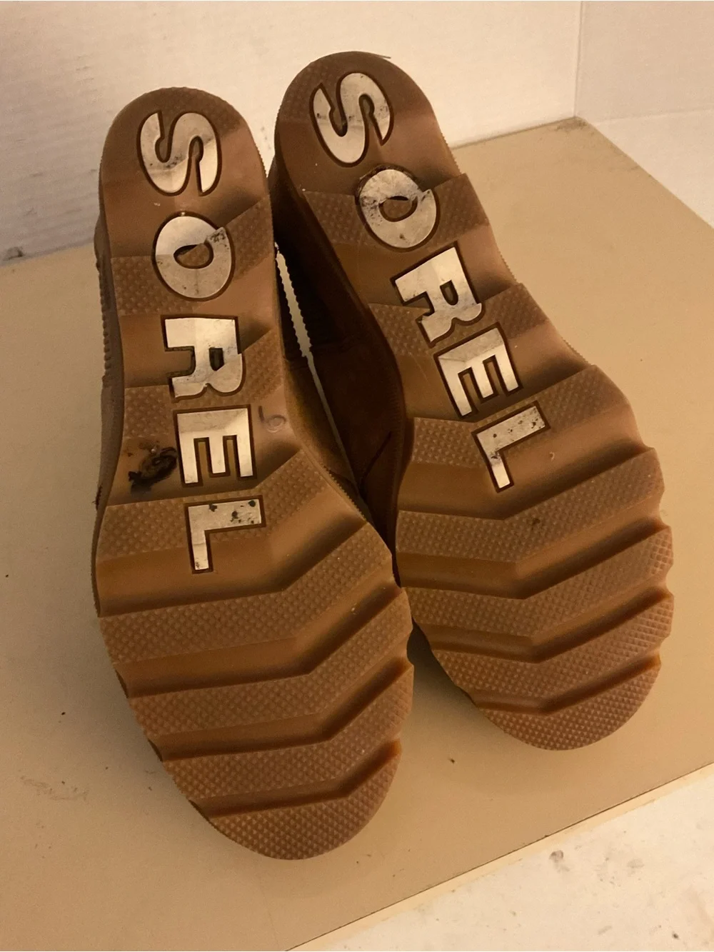 Sorel Women's Suede Chelsea Platform Joan of Artic wedge boots US 8.5